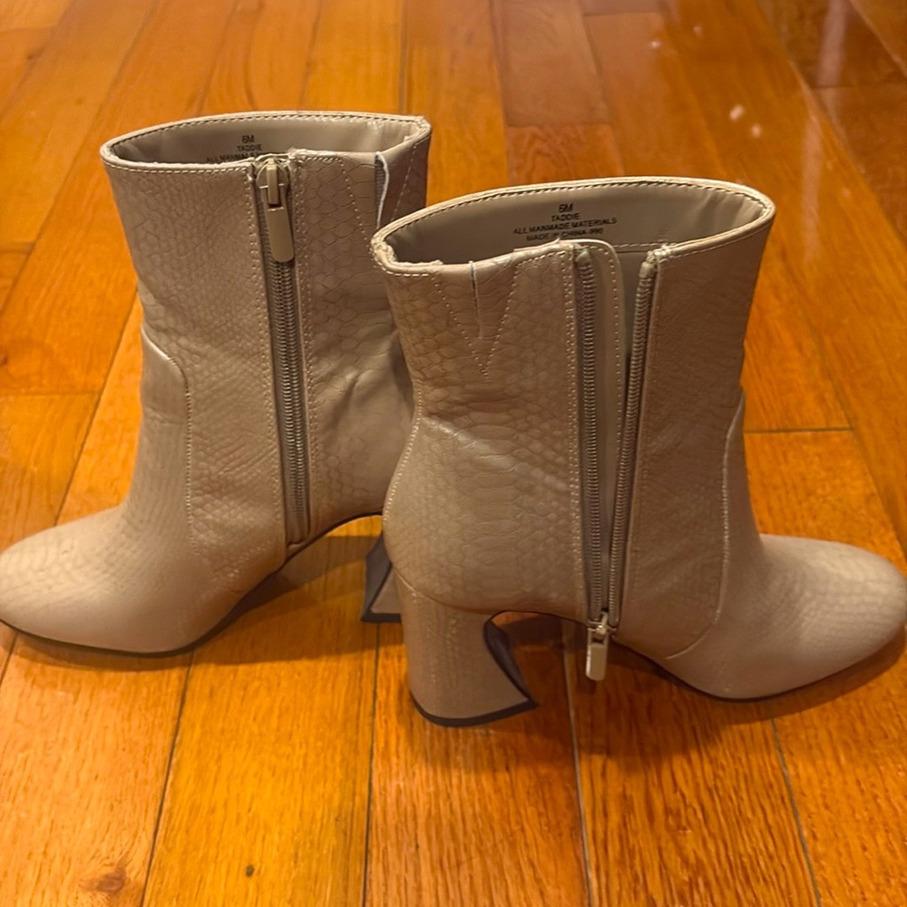 Woman’s Boots